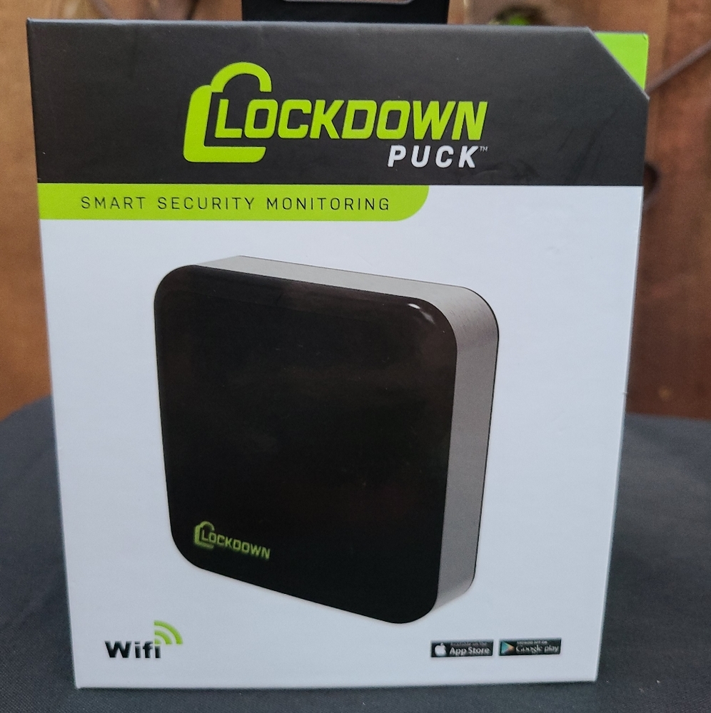 BRAND NEW! Lockdown Puck WIFI Smart Security Monitoring Device 1099416.